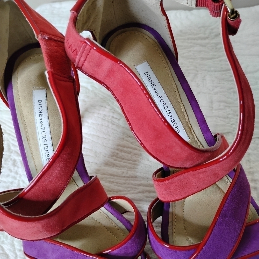 Diane von Furstenberg Suede Strappy Heels Size 6.5 DVF - Picture 4 of 9